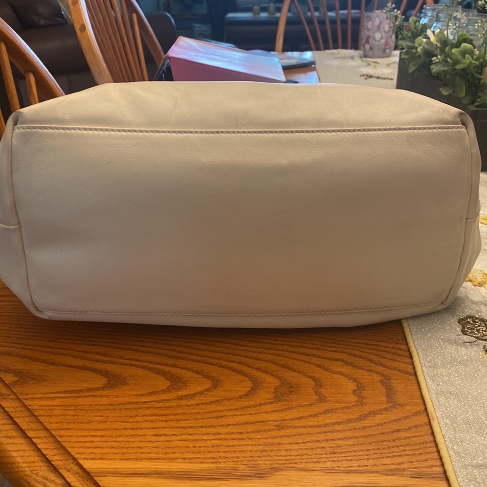 Tory Burch designer bag - Picture 3 of 9